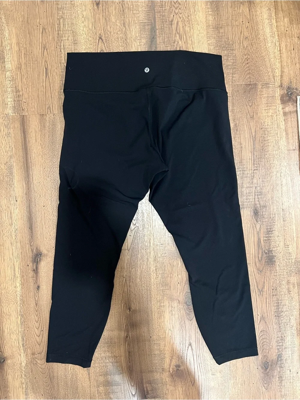 Lululemon Wunder Under Black Leggings - Size 16 (Excellent Condition)